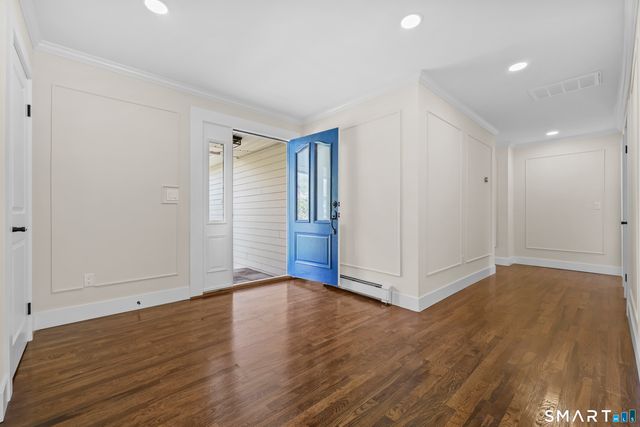 53 West Hill Circle, Stamford, CT 06902