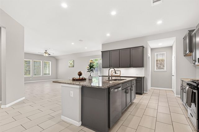 5839 Brimstone Hill Lane, Conroe, TX 77304