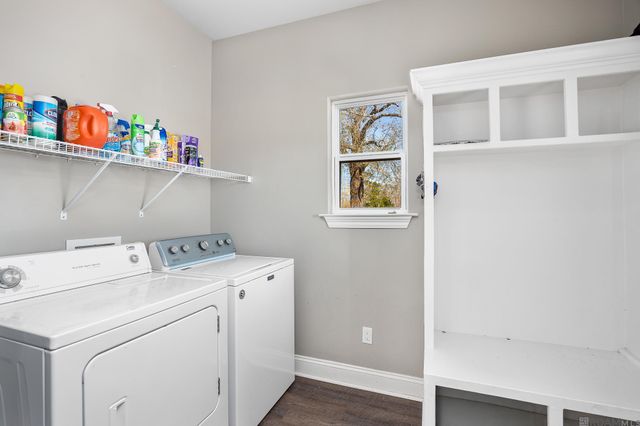 11486 Tannis Rd, St Amant, LA 70774