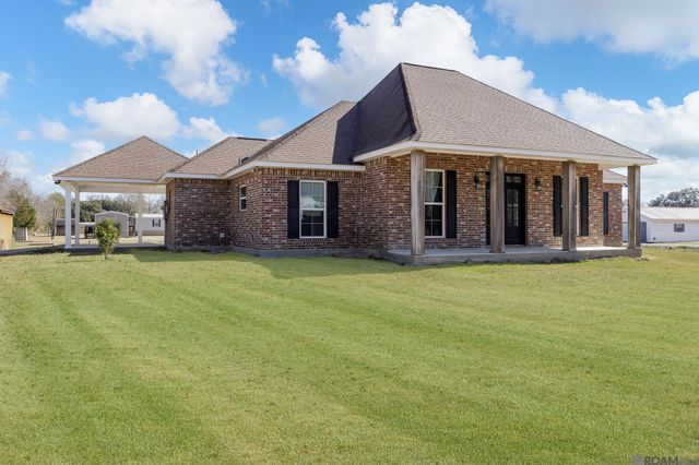 11486 Tannis Rd, St Amant, LA 70774