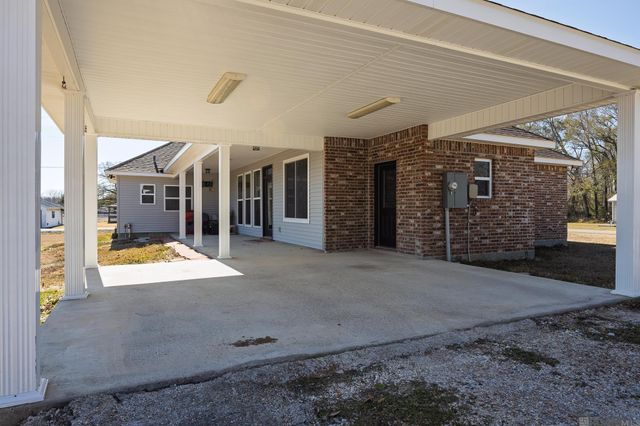 11486 Tannis Rd, St Amant, LA 70774