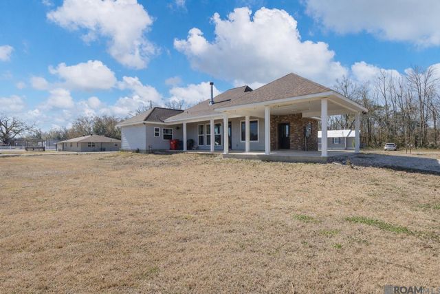 11486 Tannis Rd, St Amant, LA 70774