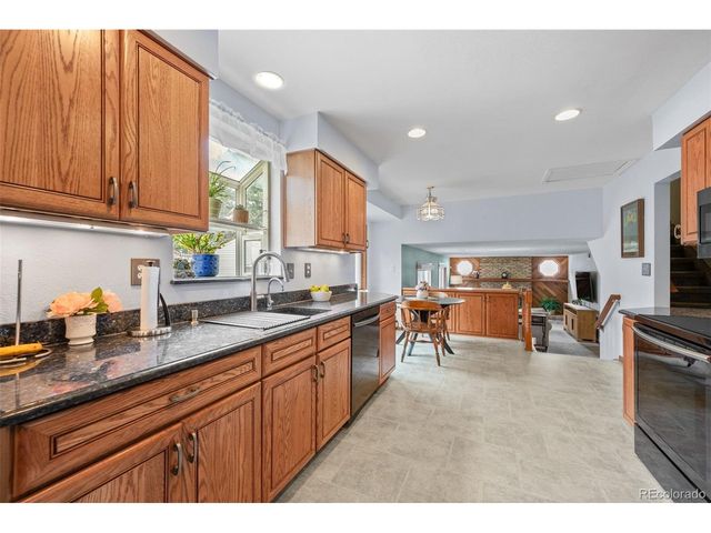 5482 S Salida St, Centennial, CO 80015