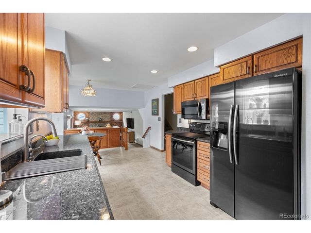 5482 S Salida St, Centennial, CO 80015