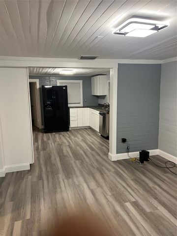 2905 W CHERRY STREET, Tampa, FL 33607