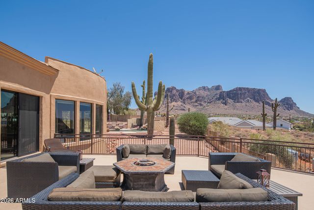 3931 N MARLOW Road, Apache Junction, AZ 85119