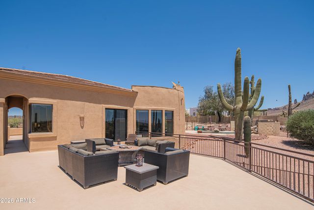 3931 N MARLOW Road, Apache Junction, AZ 85119
