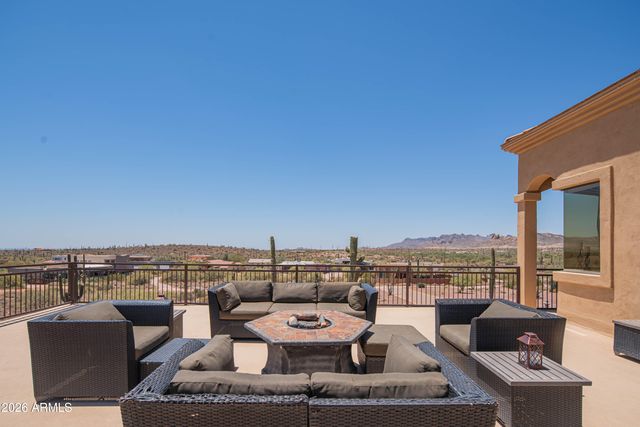 3931 N MARLOW Road, Apache Junction, AZ 85119