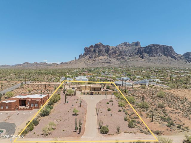 3931 N MARLOW Road, Apache Junction, AZ 85119