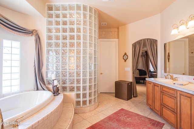 3931 N MARLOW Road, Apache Junction, AZ 85119
