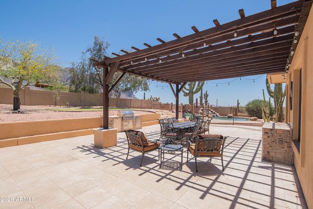 3931 N MARLOW Road, Apache Junction, AZ 85119