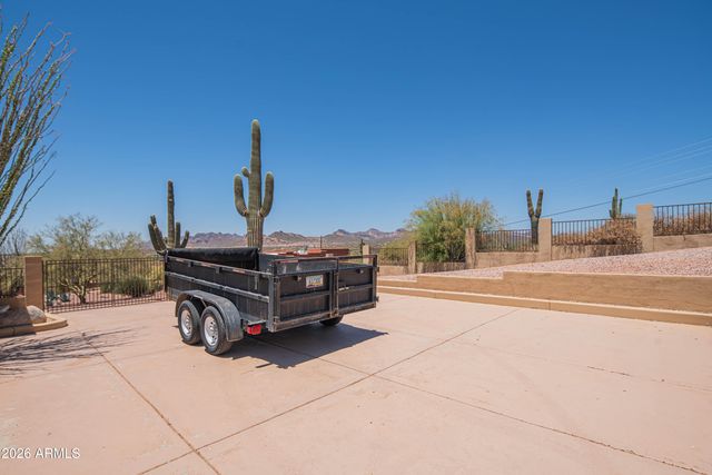 3931 N MARLOW Road, Apache Junction, AZ 85119
