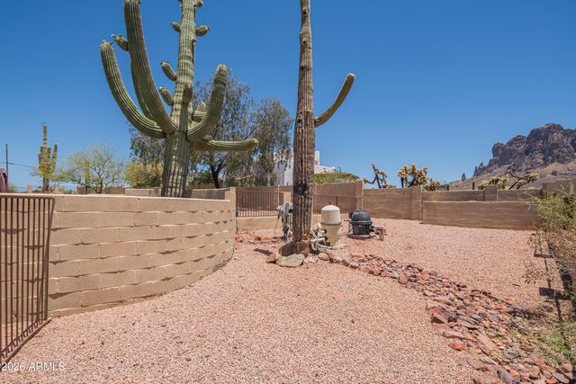3931 N MARLOW Road, Apache Junction, AZ 85119