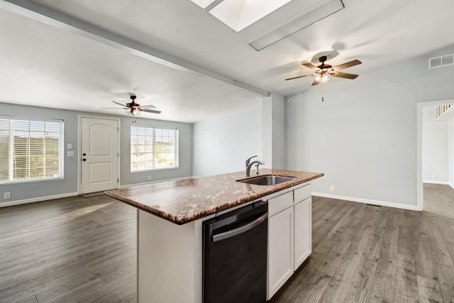 3814 Lakeview Dr, Ione, CA 95640