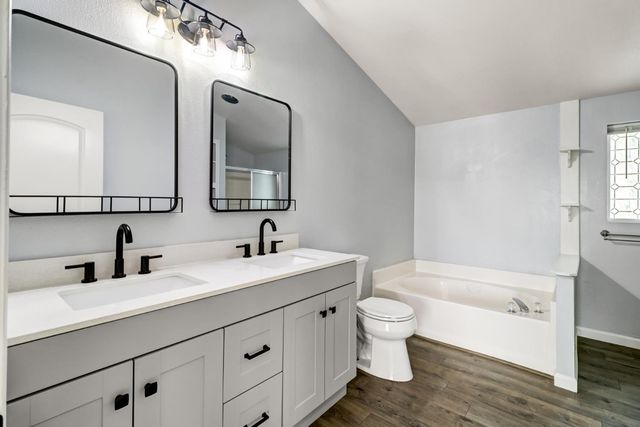 3814 Lakeview Dr, Ione, CA 95640