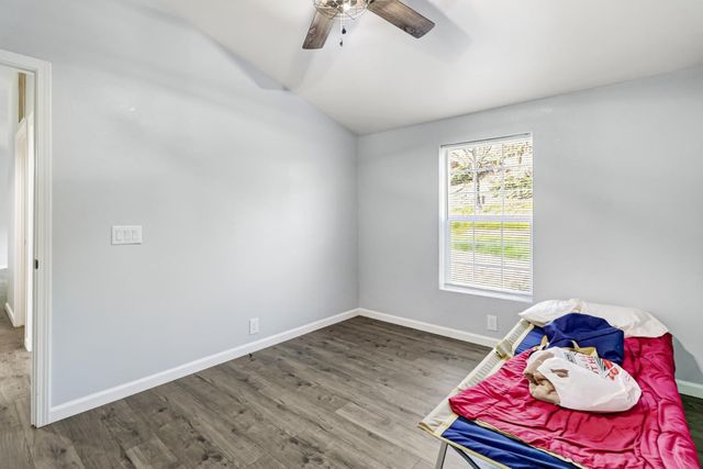 3814 Lakeview Dr, Ione, CA 95640