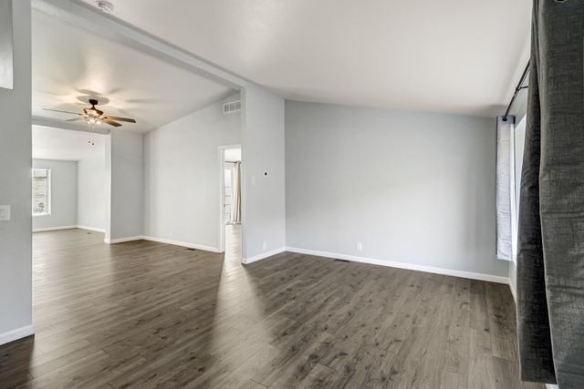 3814 Lakeview Dr, Ione, CA 95640