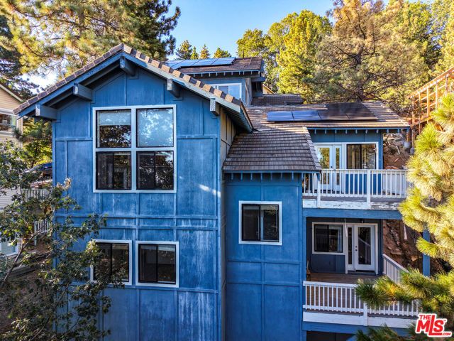 30139 Enchanted Way, Running Springs, CA 92382