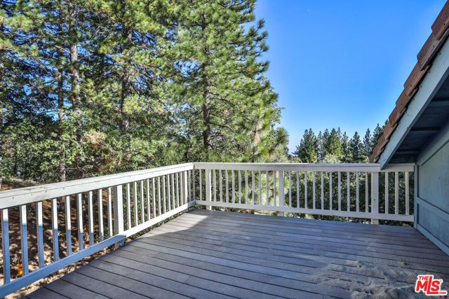 30139 Enchanted Way, Running Springs, CA 92382