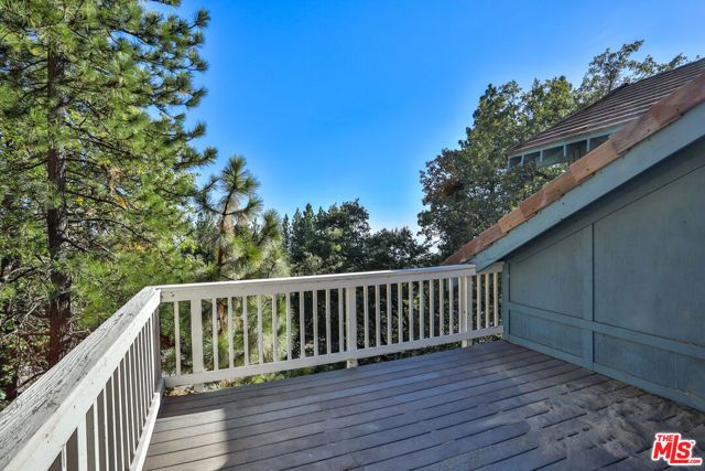 30139 Enchanted Way, Running Springs, CA 92382