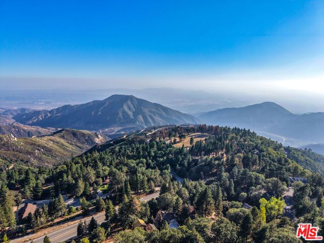 30139 Enchanted Way, Running Springs, CA 92382
