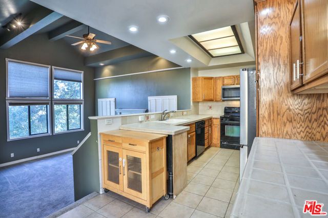 30139 Enchanted Way, Running Springs, CA 92382