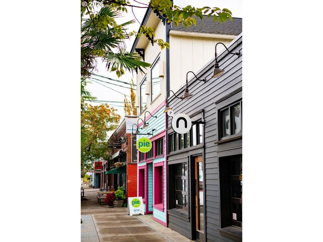 2812 Ne ALBERTA St, Portland, OR 97211