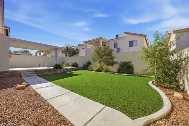 8764 Harvest Valley Avenue, Las Vegas, NV 89129