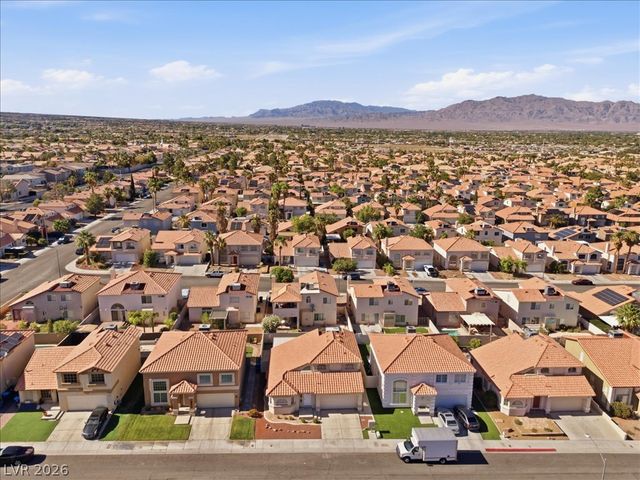 8764 Harvest Valley Avenue, Las Vegas, NV 89129