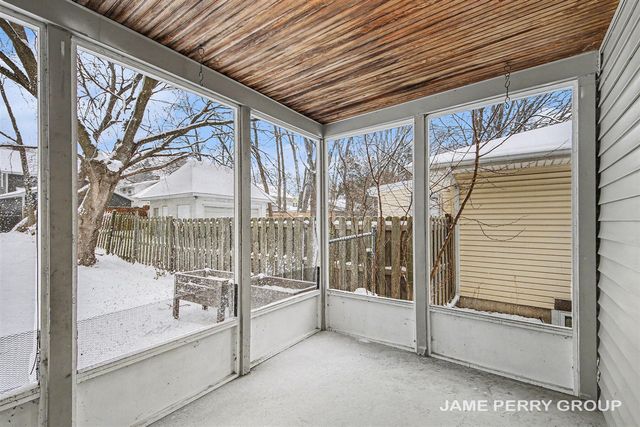 1335 Johnston Street, Grand Rapids, MI 49507