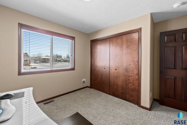 5100 S Culbert Ave Avenue, Sioux Falls, SD 57106