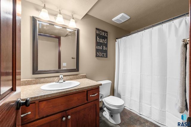 5100 S Culbert Ave Avenue, Sioux Falls, SD 57106