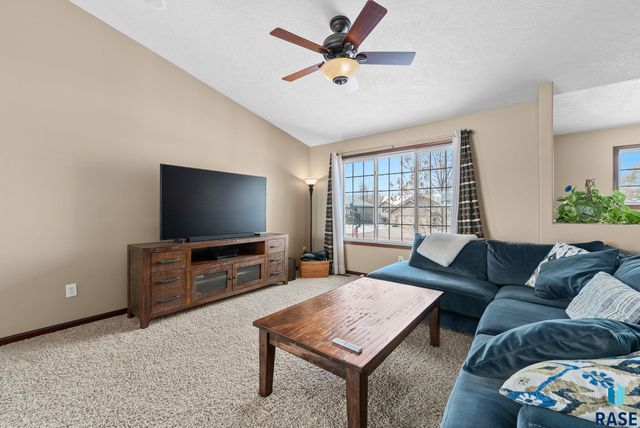 5100 S Culbert Ave Avenue, Sioux Falls, SD 57106