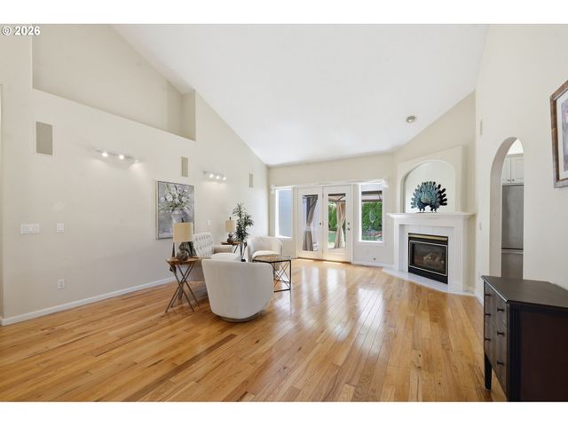 3364 SAINT THOMAS St, Eugene, OR 97408