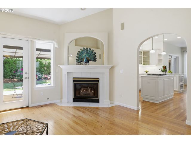 3364 SAINT THOMAS St, Eugene, OR 97408
