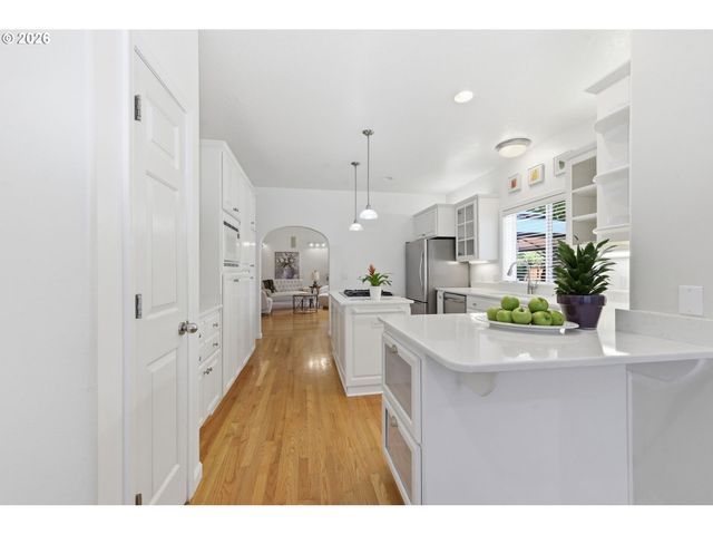 3364 SAINT THOMAS St, Eugene, OR 97408