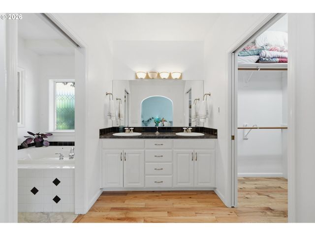3364 SAINT THOMAS St, Eugene, OR 97408