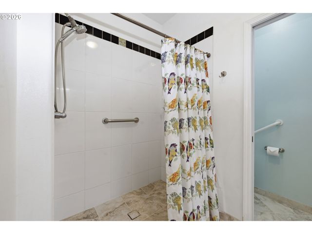 3364 SAINT THOMAS St, Eugene, OR 97408