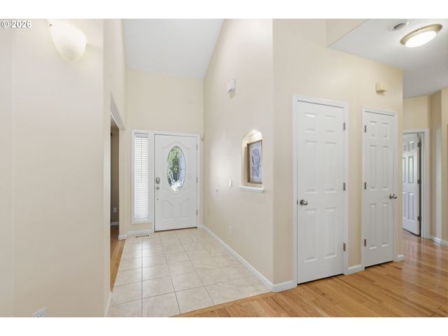 3364 SAINT THOMAS St, Eugene, OR 97408