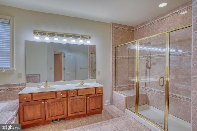 56 COVENTRY CT, Dover, DE 19901