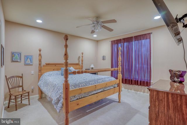 56 COVENTRY CT, Dover, DE 19901