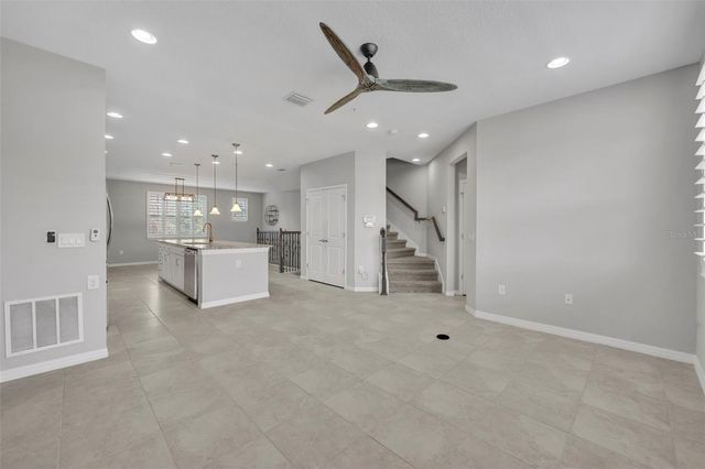 529 PIAZZA POINT, Oviedo, FL 32765