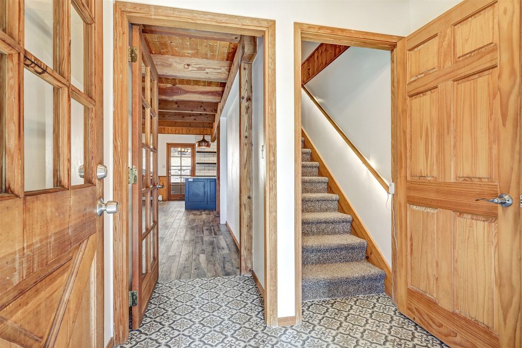 Image 8 of property listing at 831 Sulphur Creek Road, Jemez Springs, NM 87025