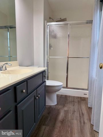 812-KINROSS KINROSS AVE, York, PA 17402