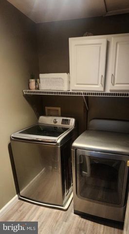 812-KINROSS KINROSS AVE, York, PA 17402