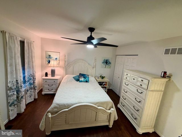 812-KINROSS KINROSS AVE, York, PA 17402