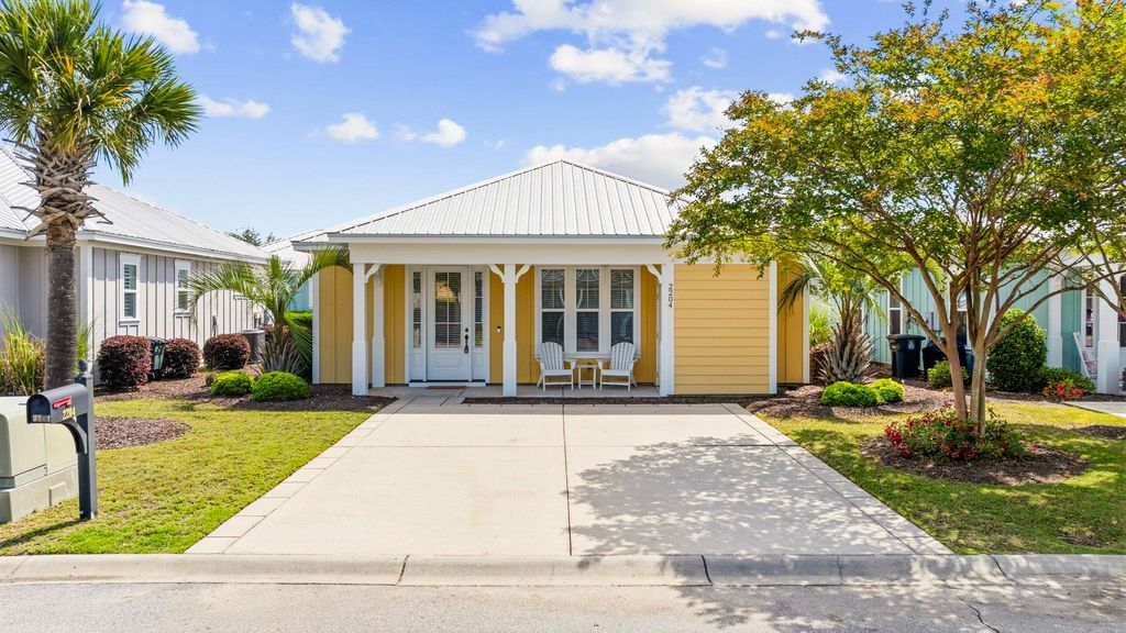 2204 Sea Dune Dr., North Myrtle Beach, SC 29582