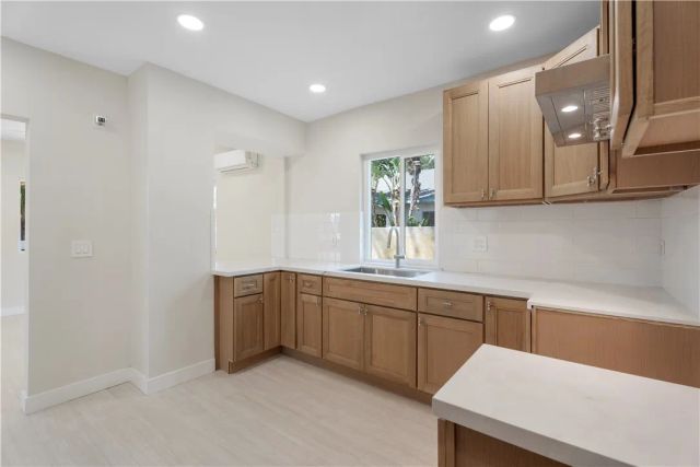 727 E 11th, Pomona, CA 91766