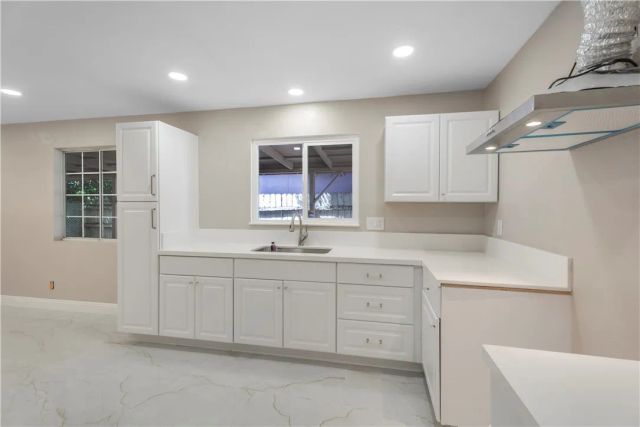 727 E 11th, Pomona, CA 91766