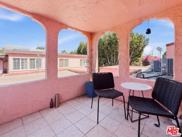 934 N Harper Avenue, West Hollywood, CA 90046